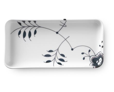 Sort Mega Riflet fad – elegant serveringsfad fra Royal Copenhagen med karakteristiske riller og tidløst design, perfekt til anretning af retter med stil.