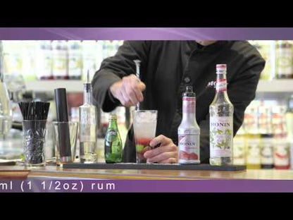 Video: Sådan laver du en forfriskende Strawberry Mojito med Le Fruit de MONIN – en frugtig twist på den klassiske cocktail