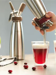 iSi Nitro Whip - Ein professioneller Siphon, um köstlichen, mit Stickstoff infundierten Kaffee und Cocktails zuzubereiten.