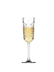 Smukt champagneglas med et tidløst design fra Pasabahce Timeless-serien