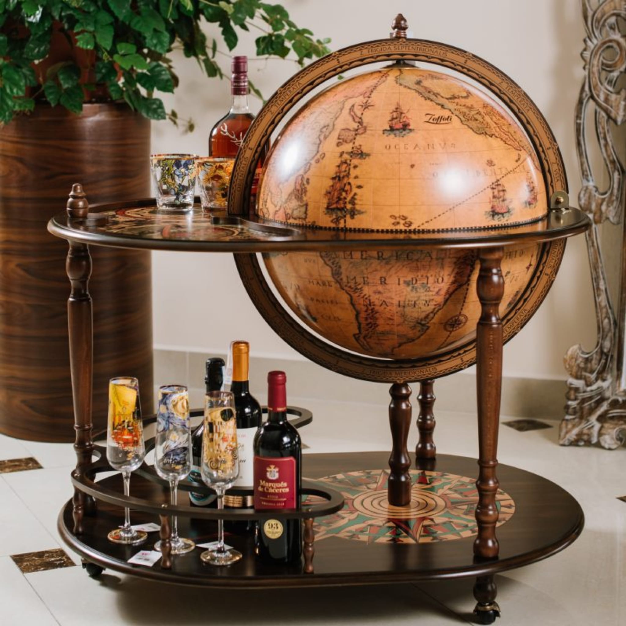 Let this stylish Globe Bar be an impressive and practical piece of furniture in your home decor.
